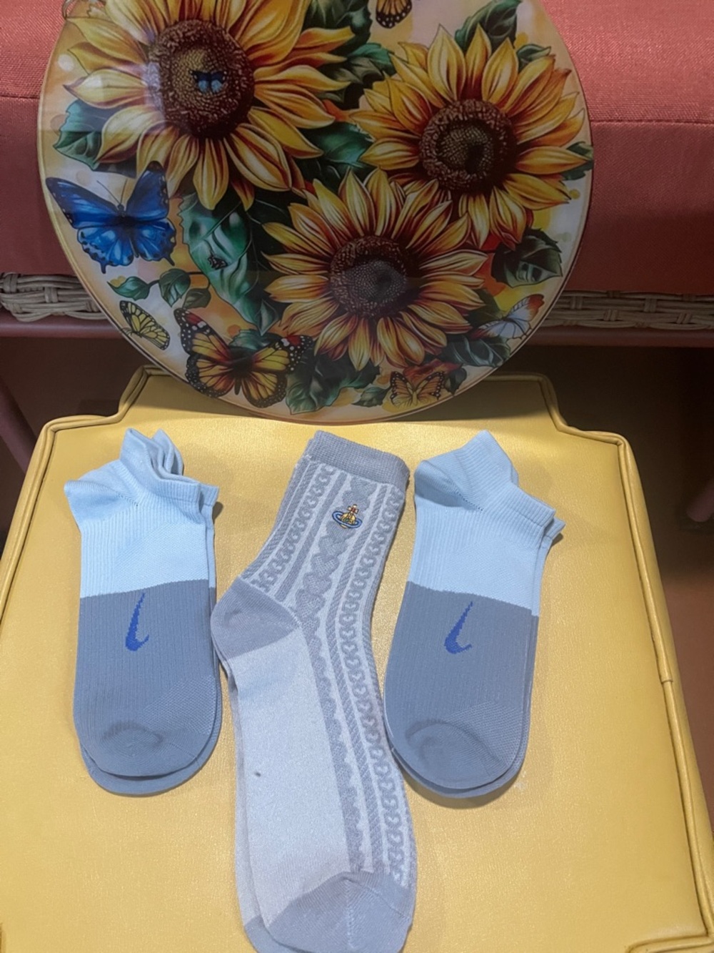 Nike Light Blue & Gray Low-Cut Athletic Socks with Patterned Gray Crew